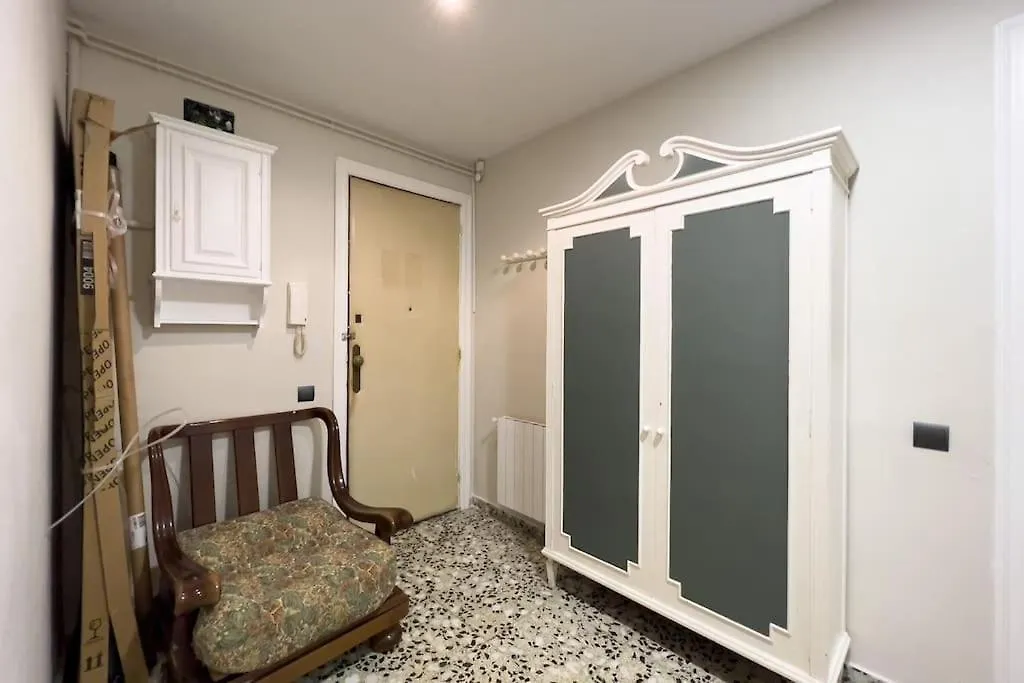 Bebarceloner Eixample Apartments - 3 Bedrooms